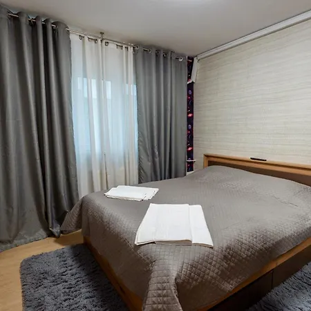 Central Apartment *