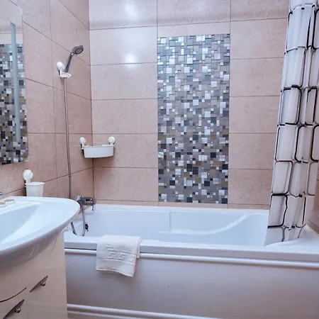 Central Apartment *