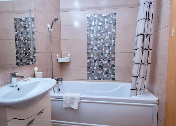 Central Apartment *