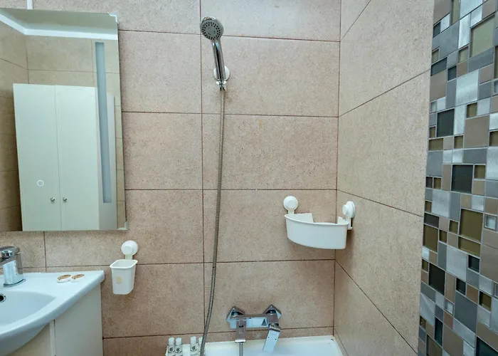 Central Apartment *