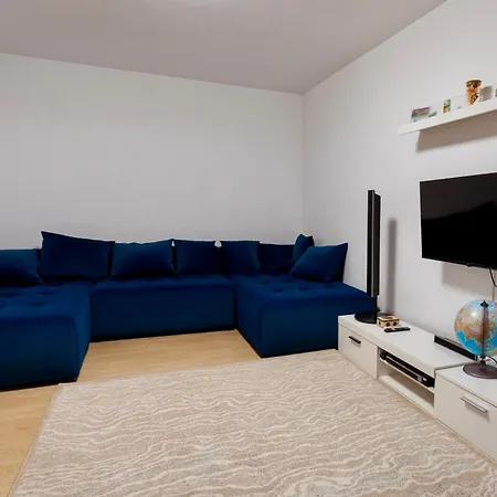 Central Apartment