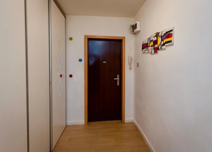 Central Apartment * 부쿠레슈티